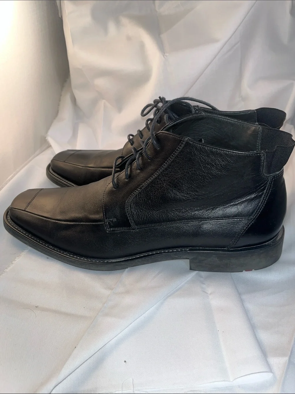 Men's Black Leather Chukka Boots - Sleek Lace-Up Dress Boot